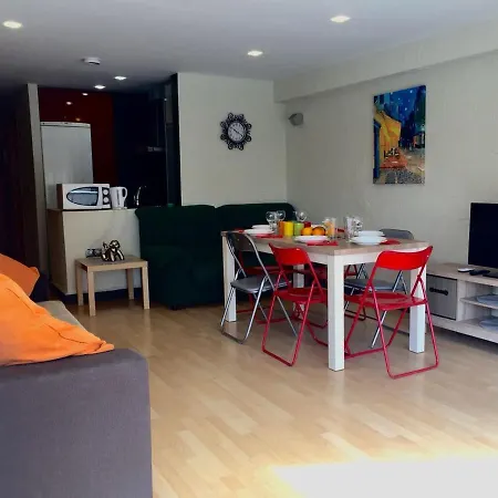 First Line Appartement *